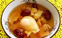 吃什么養(yǎng)顏補(bǔ)水？美容養(yǎng)顏的食物有哪些？