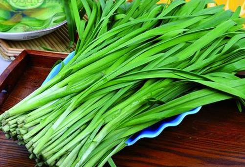 開(kāi)春吃韭菜好處多 但不宜生食