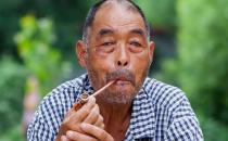 吸煙可引發(fā)冠心??！