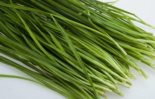 春天吃韭菜好處多 吃韭菜要注意什么？