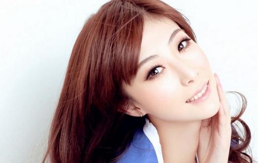 護(hù)膚時(shí)的壞習(xí)慣讓斑點(diǎn)長(zhǎng)出來(lái)