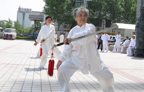 老人如何運(yùn)動(dòng)防治骨質(zhì)疏松