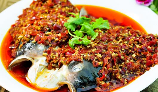 魚頭有什么營養(yǎng)功效？魚頭哪里不能吃？