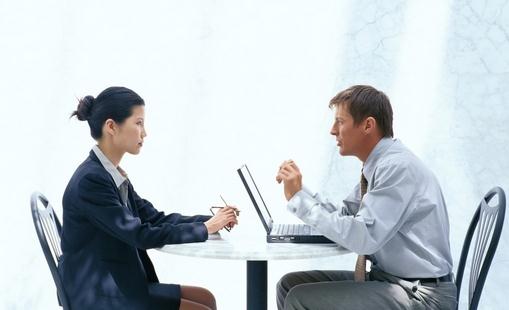 女人請男人吃飯怎么回事？職場男女情要分清