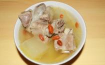 炎熱夏季來一份爽口的冰涼西瓜丁吧！