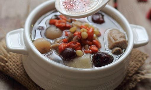 枸杞排骨湯能補(bǔ)腎 你會(huì)做么？