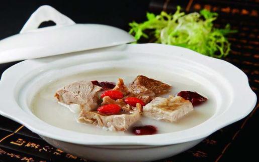 煮海味食物先放料酒還是醋？
