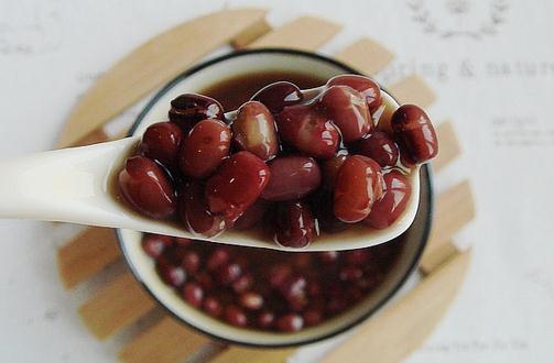 讓大吃大喝的胃休養(yǎng)生息吧！