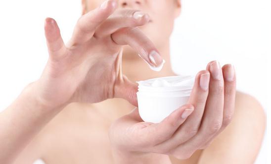 冬季如何護(hù)膚才不干燥？