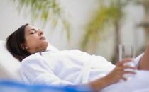 板床硬度、枕頭高度決定睡眠質(zhì)量