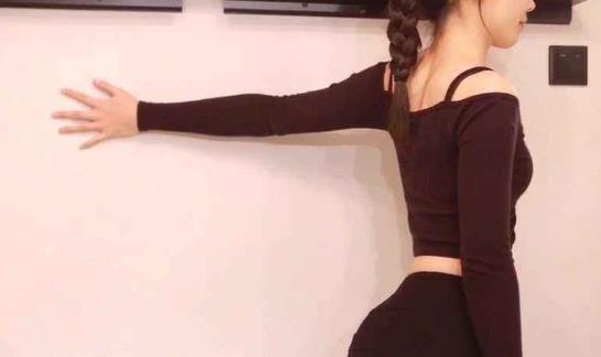 駝背怎么辦？教你如何矯正駝背