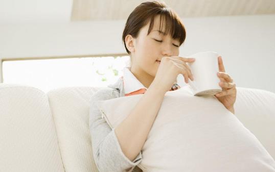 導致外陰性不孕的原因是什么？