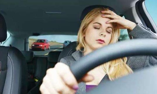 如何避免長久開車手長繭？