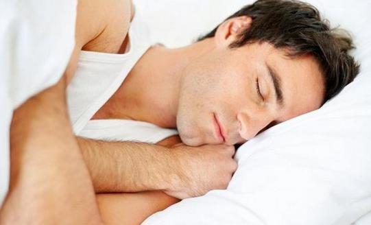 男人睡眠少于5小時(shí)會(huì)影響性欲