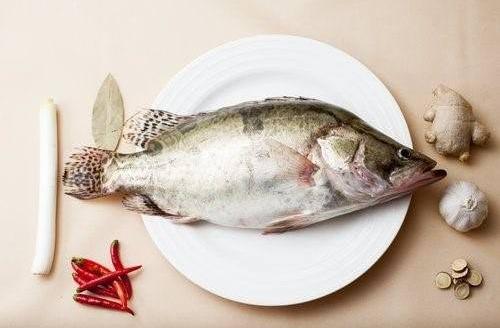 空腹吃魚？等于慢性自殺！
