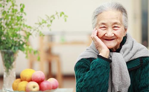 老年人失眠？睡前別做這些事！
