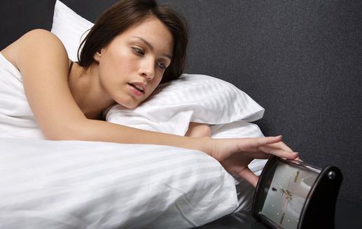 熬夜時(shí)如何把傷害降到最低？