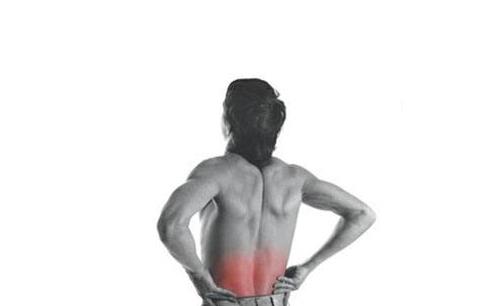 男人腰痛是怎么回事？