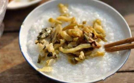 早餐吃咸菜配稀飯真的好嗎？