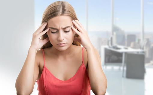 經(jīng)期前后爆痘怎么辦？如何護(hù)理痘痘肌膚