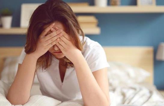 冷、黃、干三個(gè)字概括女人初老癥狀 減緩衰老辦法