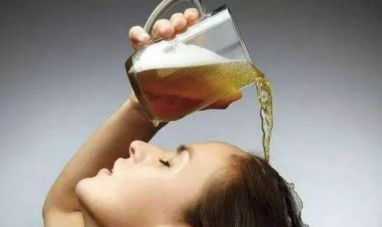 啤酒洗頭有什么好處 常用啤酒洗發(fā)護(hù)發(fā)效果好