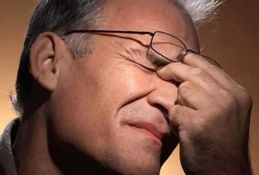 白領(lǐng)五大職業(yè)病 辦公臀、鼠標(biāo)手、電腦頸緩解方法