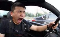 ?謹(jǐn)防冬天開(kāi)車(chē)犯困頭暈 常開(kāi)車(chē)窗多開(kāi)外循環(huán)