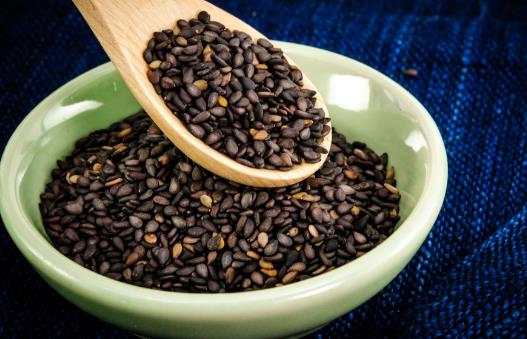 經(jīng)期學(xué)會(huì)好好護(hù)理皮膚 這些食物讓你有好容顏