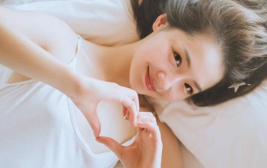 想要快速豐胸選什么？這9招學(xué)會了妥妥的變美胸