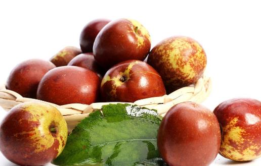 冬棗有哪些益處？醫(yī)生：冬棗的這四個功效你要知道，解酒