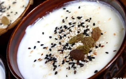 酸奶太單調(diào)不愛喝？教你做酸奶小點心，吃到停不下來
