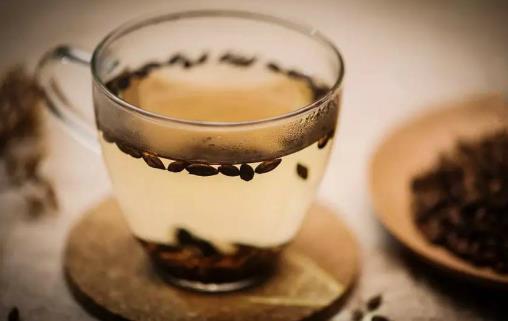 健脾開(kāi)胃解油膩 大餐后來(lái)一杯大麥茶
