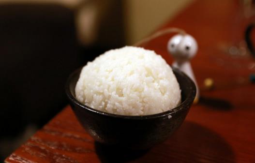動(dòng)手做蜂蜜果凍小點(diǎn)心，孩子放心吃