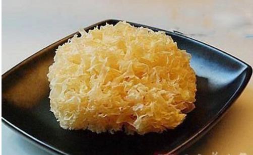 銀耳營養(yǎng)價值高 春季止咳潤肺可吃它