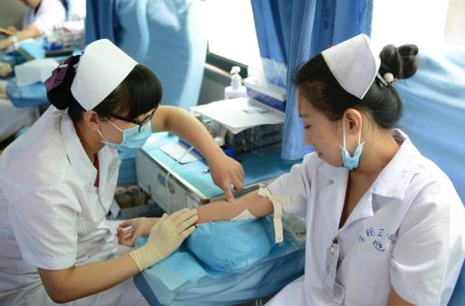 女性月經(jīng)期間是否能獻血 女性獻血注意事項