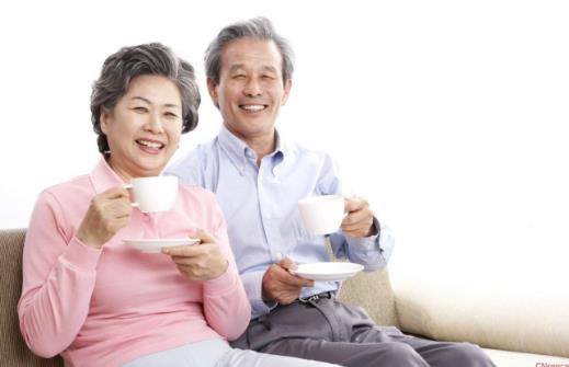 老人補(bǔ)鈣常吃的食物推薦 注意補(bǔ)鈣過度也有危害