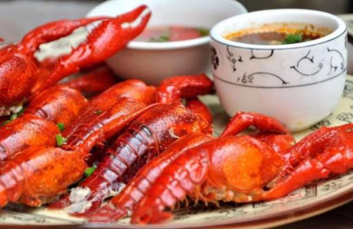夏季最火爆的小龍蝦，醬料香料配方大公開，在家做出飯店