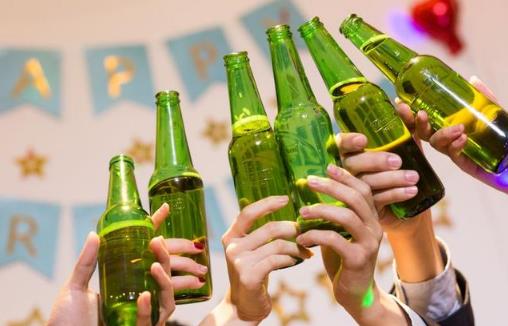 喝酒者，酒后少做4件事！喝酒時做到“3多、3少”，減少酒