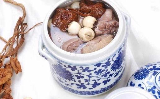 兩個(gè)養(yǎng)生黃金期，一個(gè)是睡前，一個(gè)竟是…99%的人都不知道