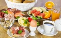 揭秘一日三餐的最佳進(jìn)食時(shí)間 三餐配餐營(yíng)養(yǎng)標(biāo)準(zhǔn)