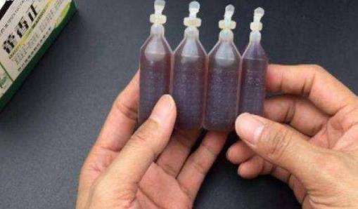 把藿香正氣水涂在腳上，有什么作用？醫(yī)生：還有4個妙用您