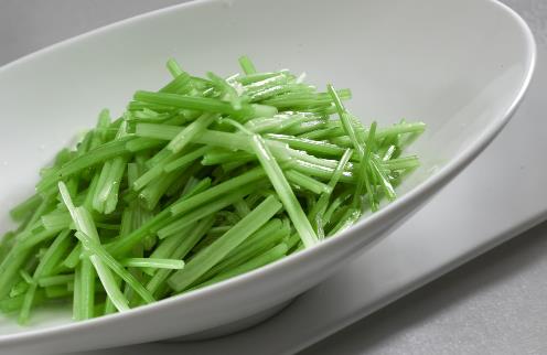 吃芹菜能夠排毒清腸？“清腸”可以清宿便？答案可能在你