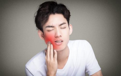 為何會有蟲牙？是糖吃出來的，還是蟲子咬的？大部分家長