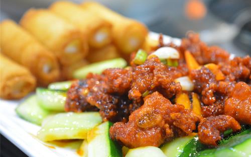 熬骨頭湯時(shí)，添熱水還是添冷水？做飯炒菜，記住這幾個(gè)烹