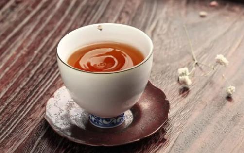 喝茶真的養(yǎng)胃嗎？這些喝茶方式，一個(gè)比一個(gè)傷腎，早點(diǎn)改
