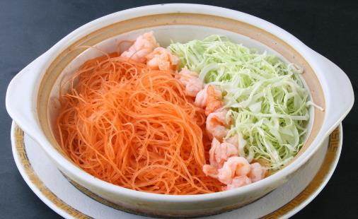夏季減肥吃什么菜？冬瓜利尿、豆芽減脂、絲瓜通便，今晚