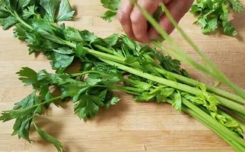 芹菜是“天然的降壓菜”？錯(cuò)了，真正對(duì)血壓有好處的，是