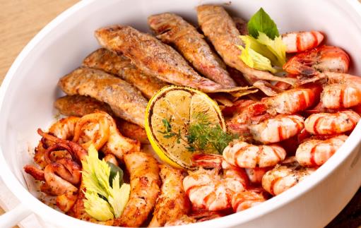 再三提醒：四類人要遠(yuǎn)離海鮮，再饞也別碰，否則難受的是