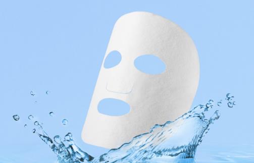 黑面膜、白面膜不重要！醫(yī)師教你看成分挑對面膜